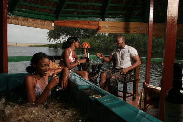 ROMANTIC HOT-SPOT IN NIGERIA – La Campagne Tropicana Beach Resort